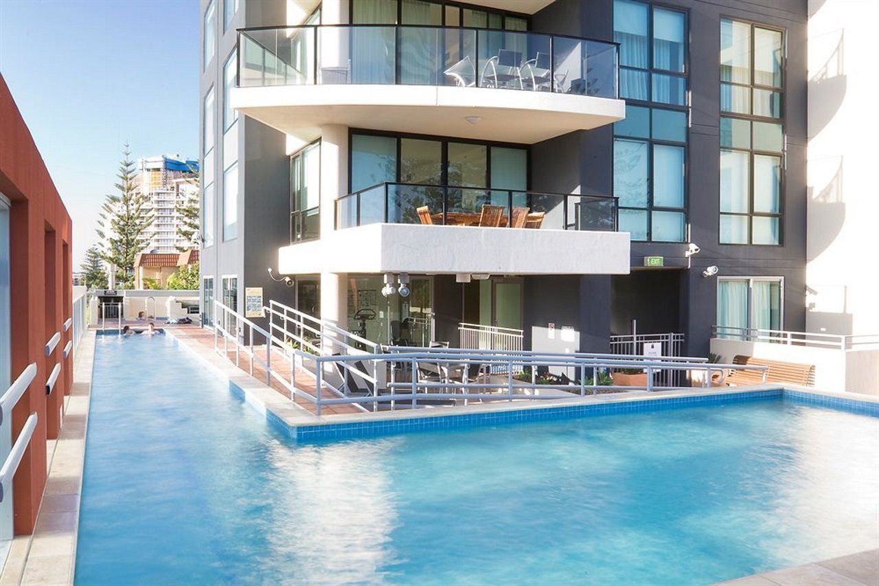 Mantra Broadbeach On The Park Gold Coast Esterno foto