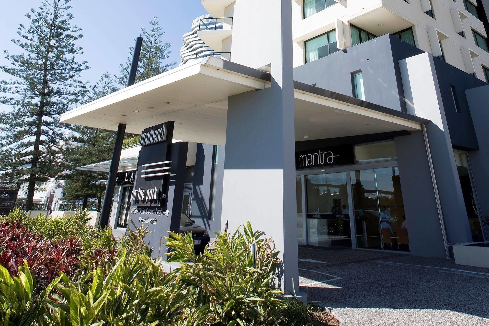 Mantra Broadbeach On The Park Gold Coast Esterno foto