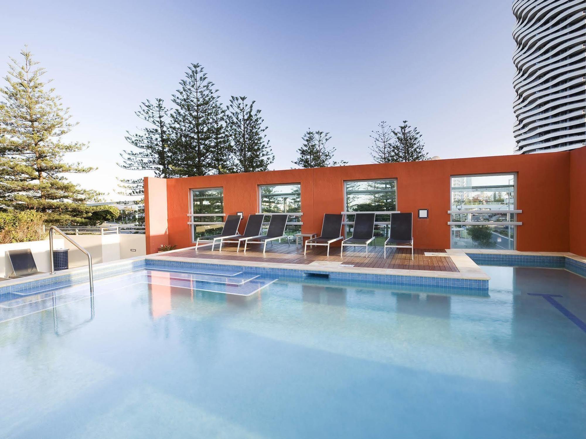 Mantra Broadbeach On The Park Gold Coast Esterno foto