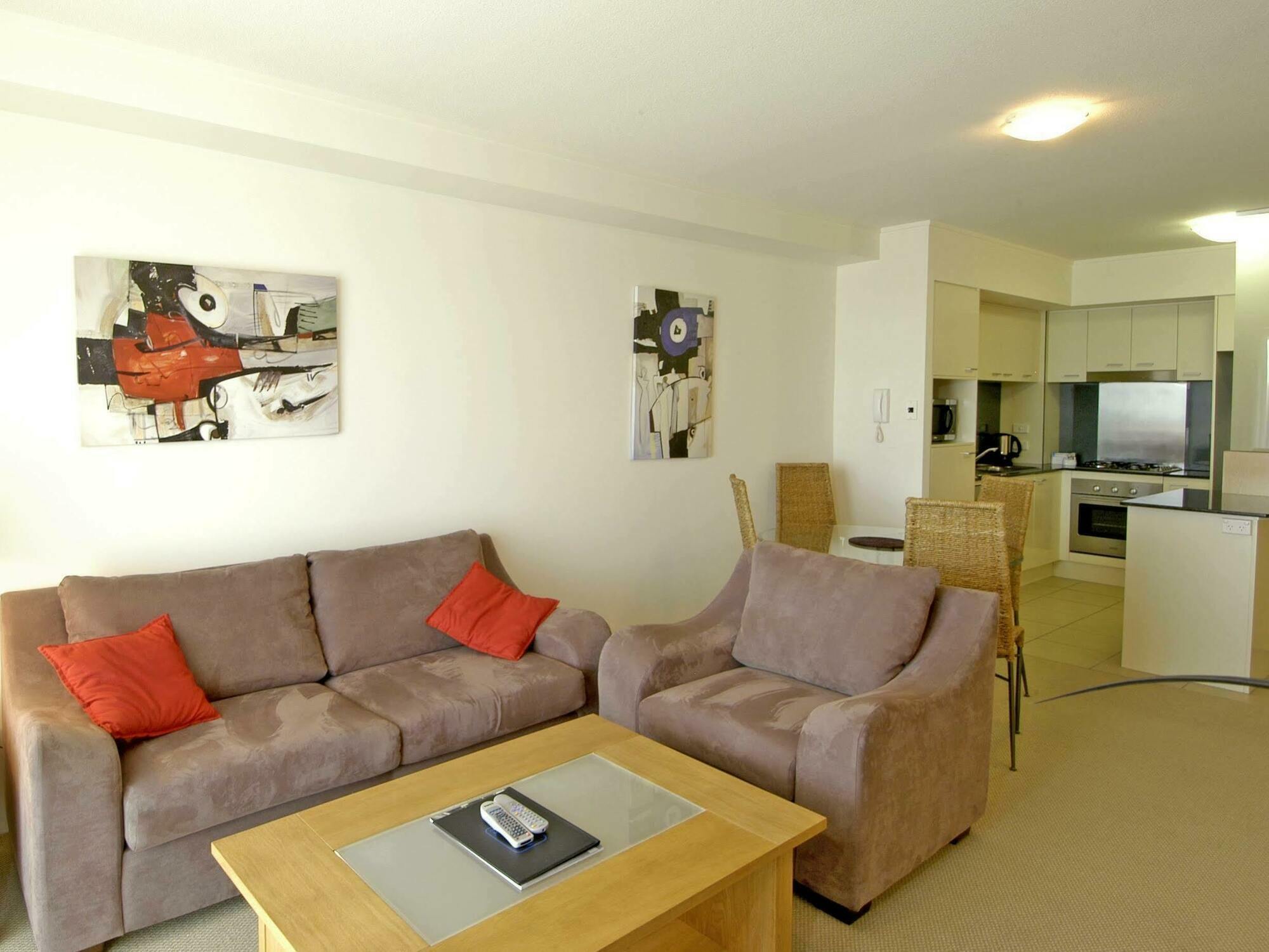 Mantra Broadbeach On The Park Gold Coast Esterno foto
